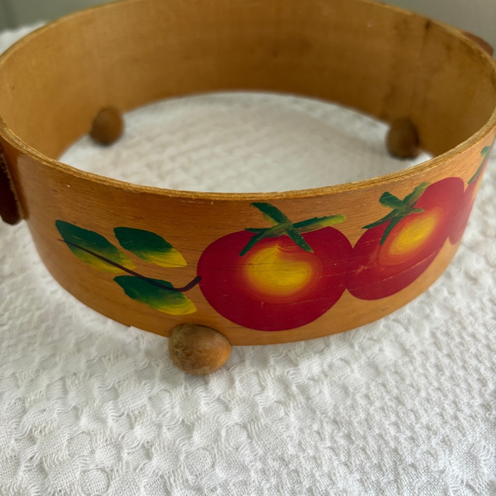 Tole Painted Casserole Dish holder / Wooden / Vintage